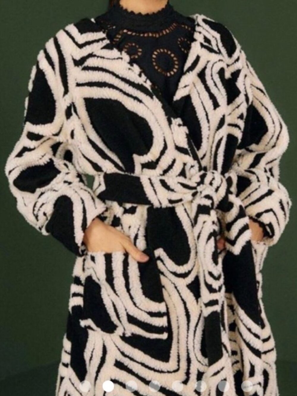 NWOT Tags Farm Rio Wild Hearts Tie-Belt Black and Cream Coat. Size XS